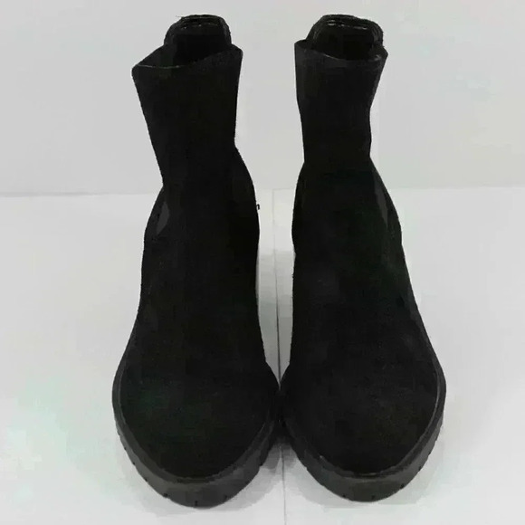 Vince Camuto Waterproof Black Suede Chelsea Boots – Size 7.5 - Picture 2 of 6